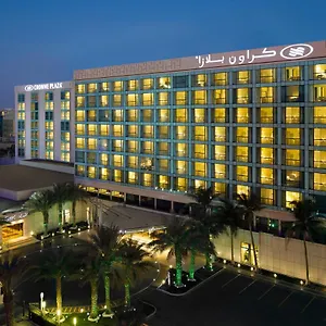 https://crowne-plaza.jeddahhotels.net