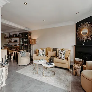Cape Finest Located In De Waterkant Zuid-Afrika