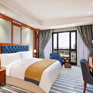 https://the-ritz-carlton-jeddah.jeddahhotels.net