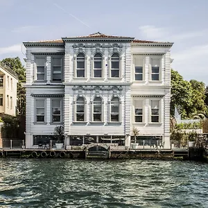 https://bosphorus-palace.istanbul-turkeyhotels.com